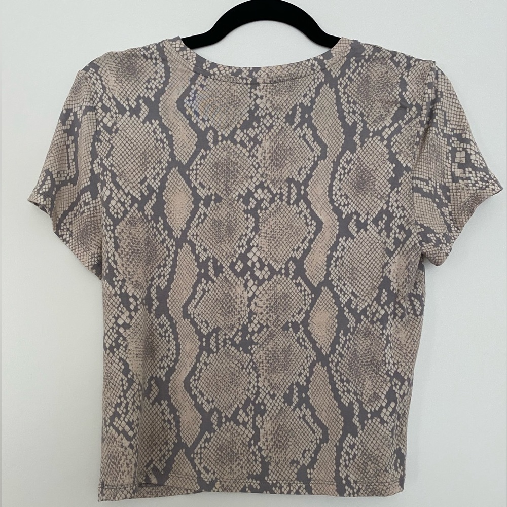 Aritzia Babaton T Shirt - Picture 2 of 2